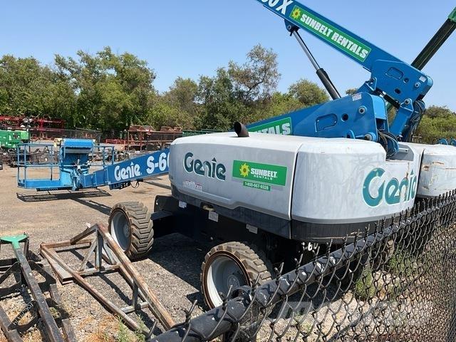 Genie S-60X 견인식 전동이동 리프트