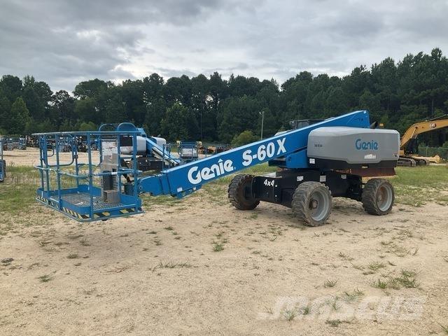 Genie S-60X 견인식 전동이동 리프트