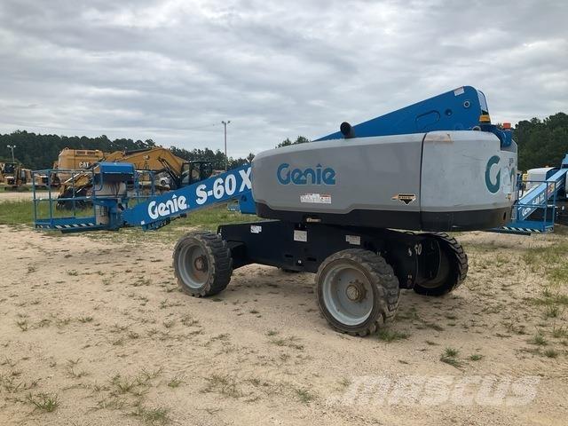 Genie S-60X 견인식 전동이동 리프트