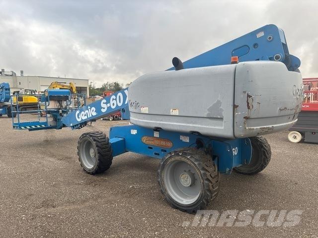 Genie S-60X 견인식 전동이동 리프트