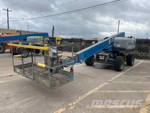 Genie S-60X 견인식 전동이동 리프트