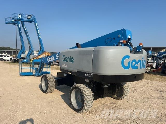 Genie S-65XC 견인식 전동이동 리프트