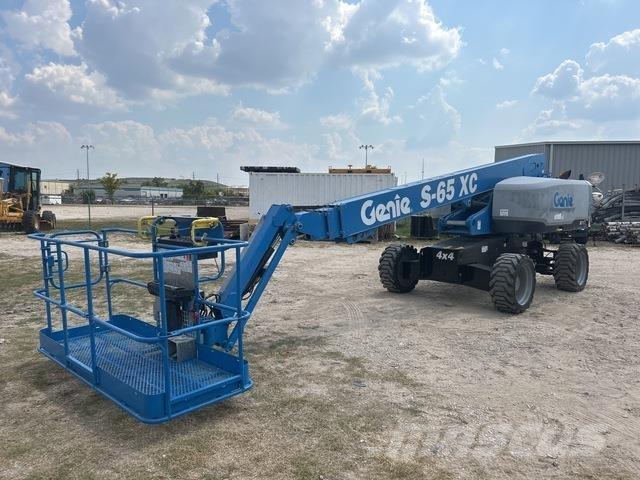 Genie S-65XC 견인식 전동이동 리프트