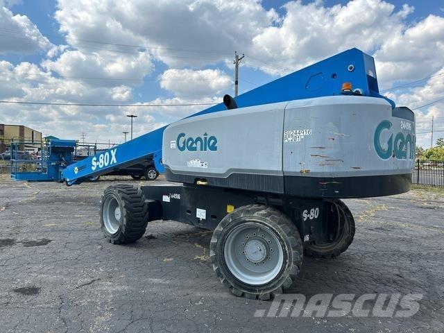 Genie S-80X 견인식 전동이동 리프트