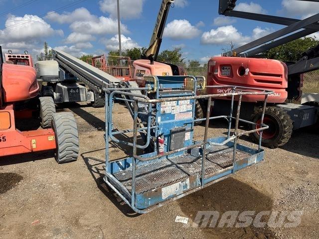 Genie S-85 XC 견인식 전동이동 리프트