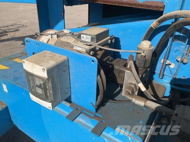 Genie S45 견인식 전동이동 리프트