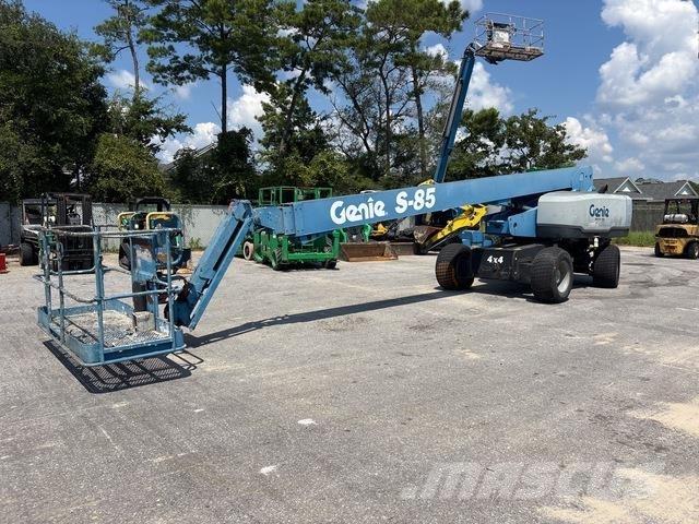 Genie S85 견인식 전동이동 리프트