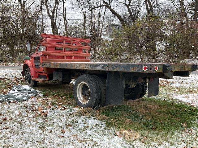 GMC 5500 덤프 트럭