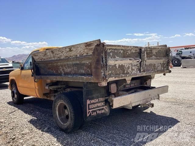 GMC C3500 덤프 트럭