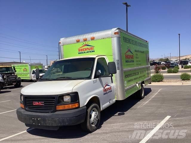 GMC C3500 탑차 트럭