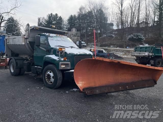 GMC C8500 제설 블레이드 및 제설기