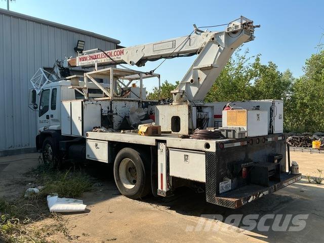 GMC T7500 트럭 탑재 고소작업대
