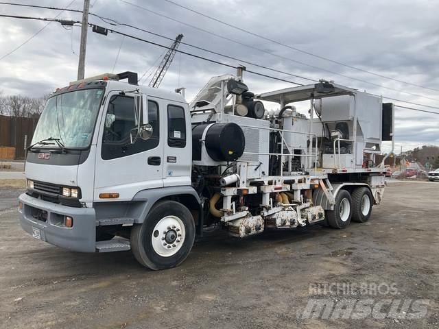 GMC T8500 시립/다목적 차량