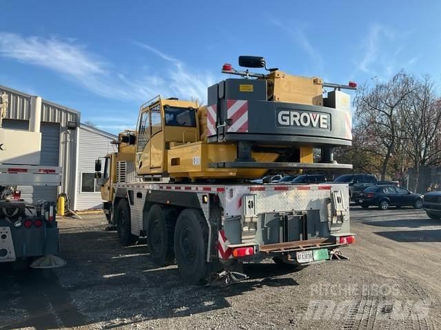 Grove GMK3055 A/T 크레인
