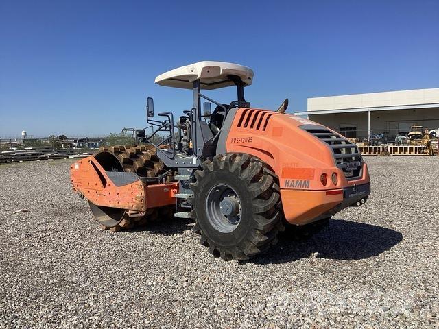 Hamm H11i P 싱글 드럼 롤러