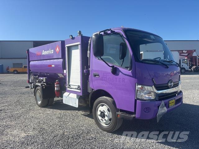 Hino 195 탱커 트럭