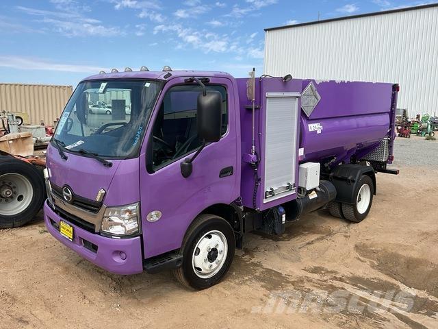 Hino 195 탱커 트럭