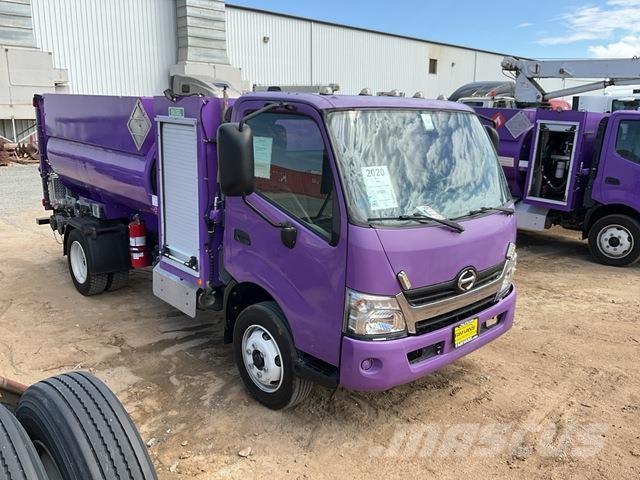 Hino 195 탱커 트럭