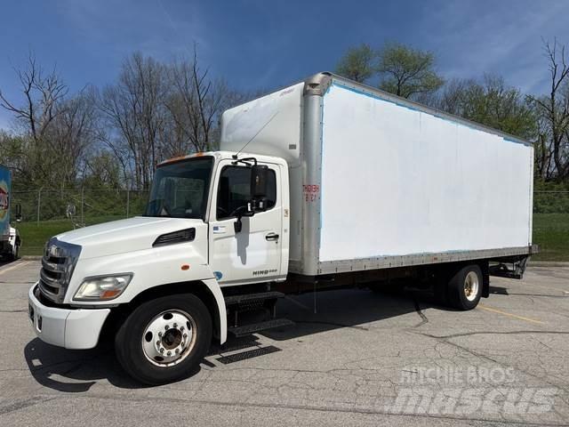 Hino 238 탑차 트럭