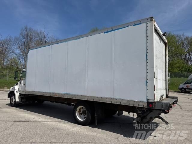 Hino 238 탑차 트럭