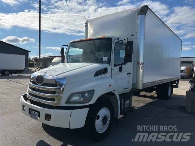 Hino 268 탑차 트럭