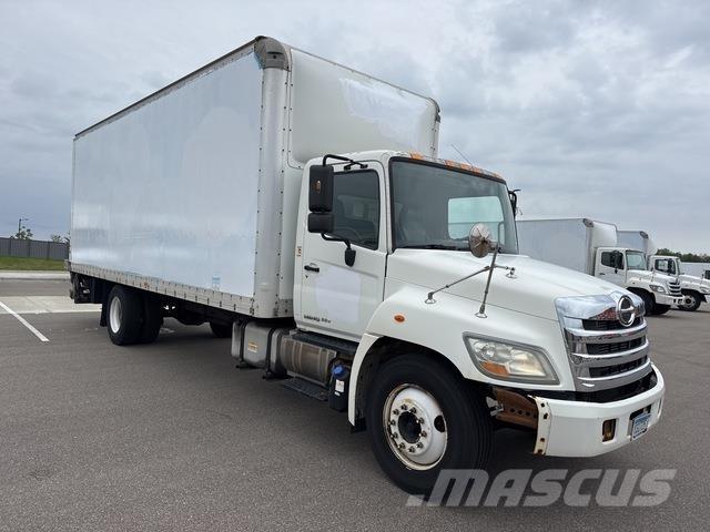Hino 268 탑차 트럭