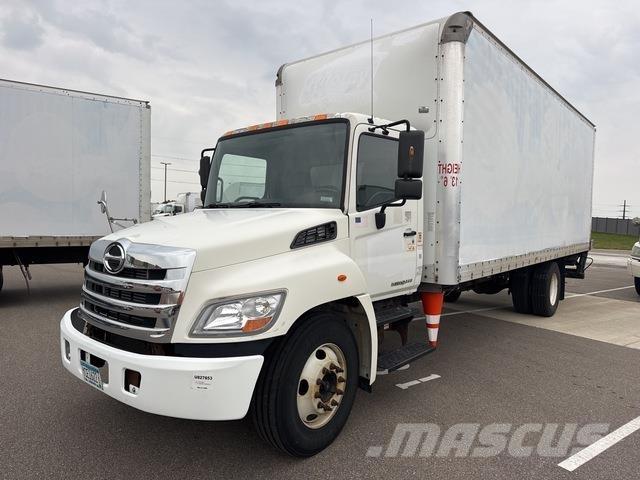 Hino 268 탑차 트럭