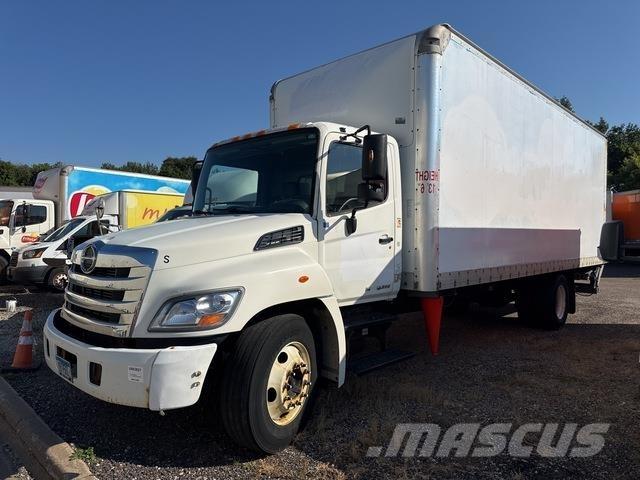 Hino 268 탑차 트럭