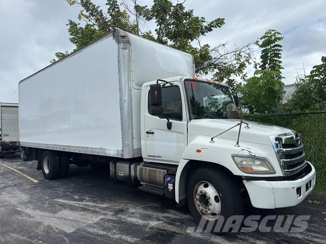 Hino 268 탑차 트럭