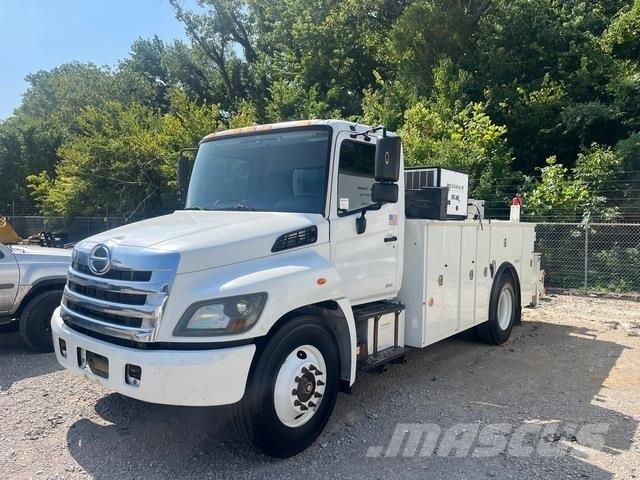 Hino 338 시립/다목적 차량