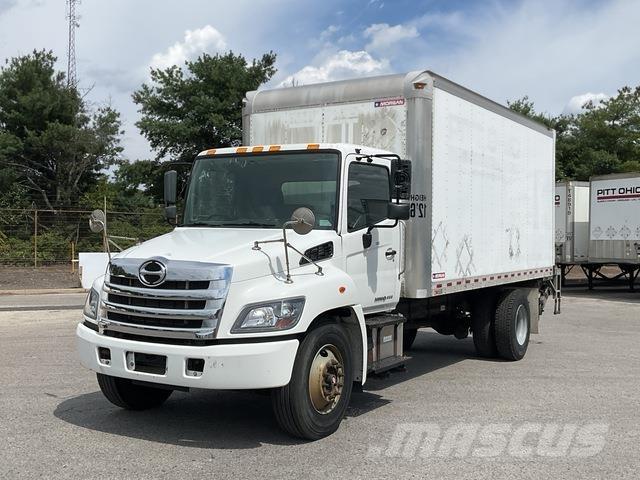 Hino 338 탑차 트럭