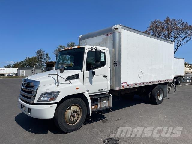 Hino 338 탑차 트럭