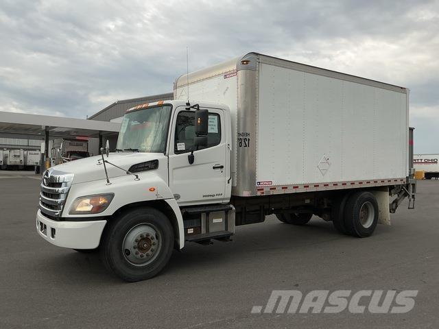 Hino 338 탑차 트럭