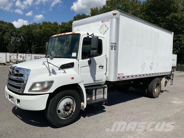 Hino 338 탑차 트럭