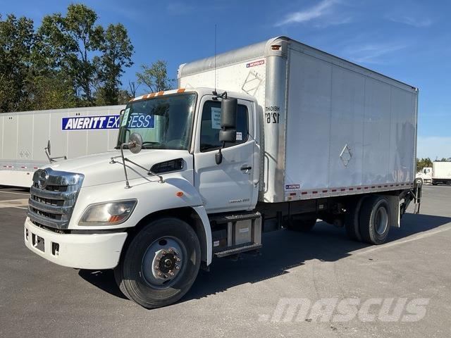 Hino 338 탑차 트럭