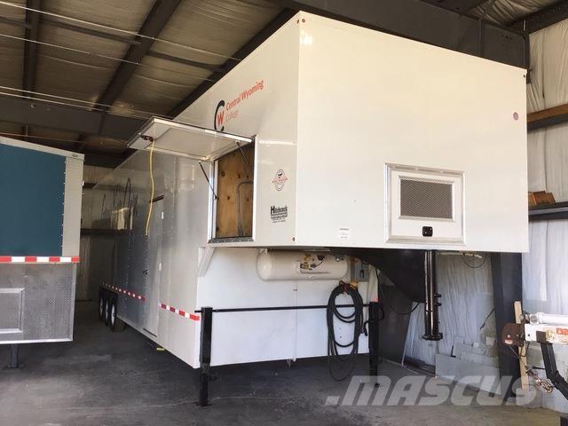  Hitchcock 로우 로더