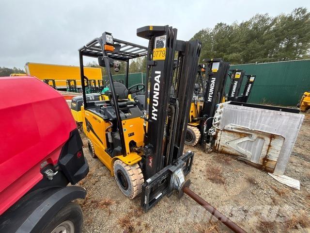 Hyundai 25B-9U 전동 지게차