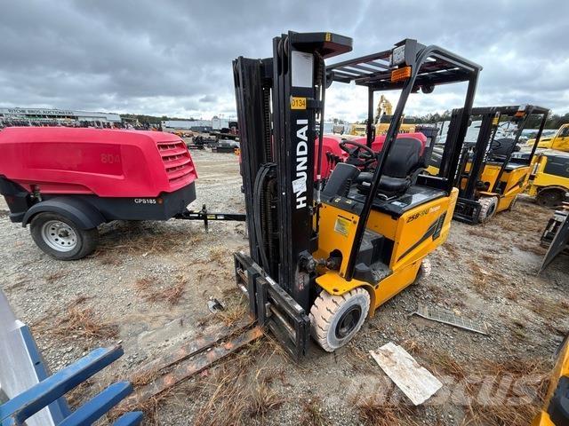 Hyundai 25B-9U 전동 지게차