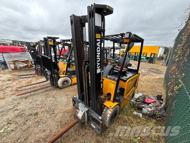 Hyundai 25B-9U 전동 지게차