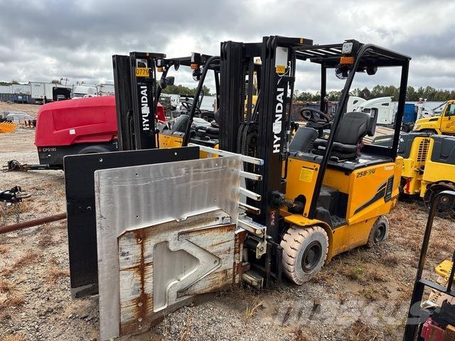 Hyundai 25B-9U 전동 지게차