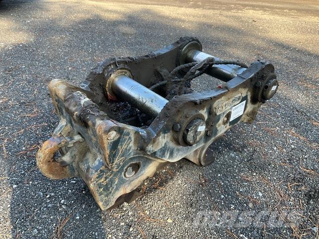 Hyundai EQD45 집게