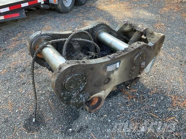 Hyundai EQD45 집게