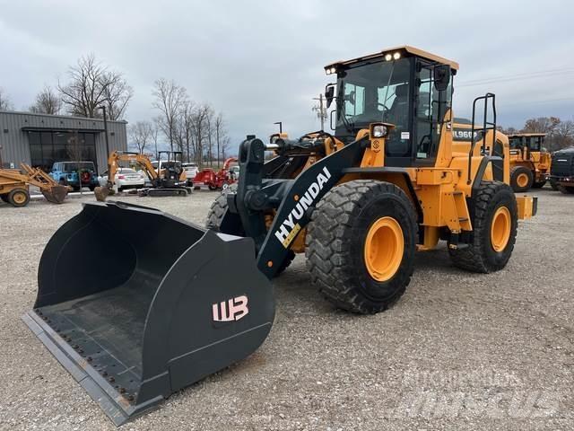 Hyundai HL960A  휠로우더