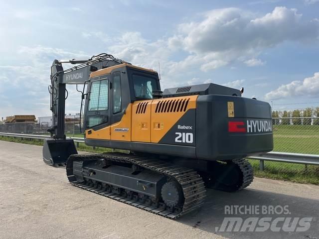 Hyundai R210 대형 굴삭기 29톤 이상