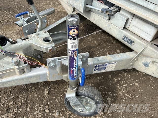 Ifor Williams  차량 운반용 트레일러