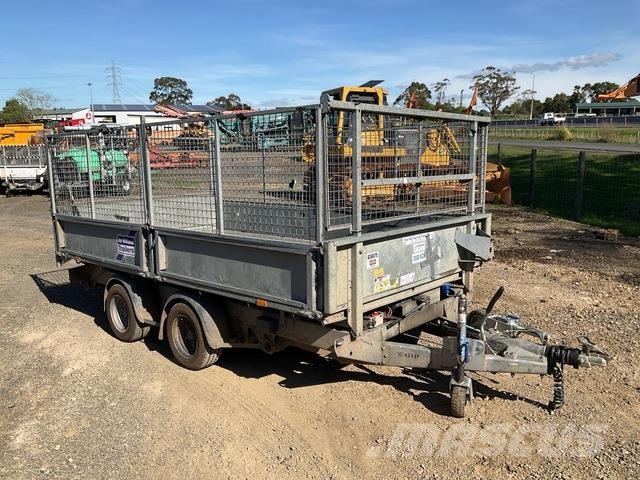 Ifor Williams  차량 운반용 트레일러