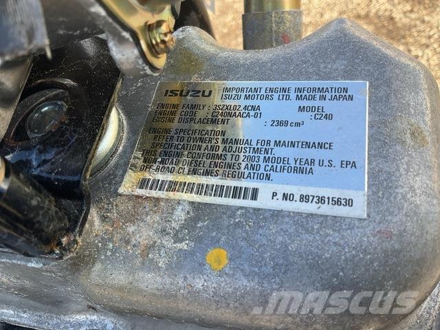 Isuzu C240 엔진
