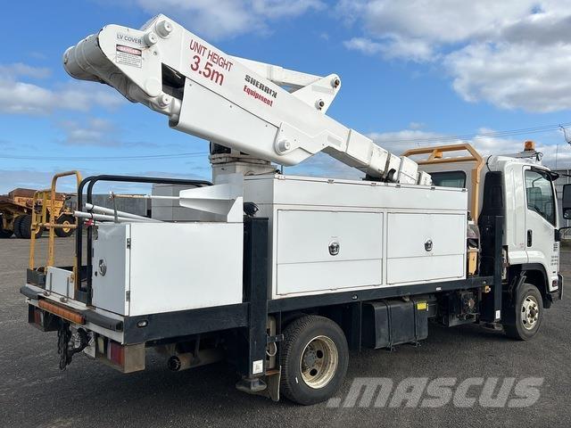 Isuzu FRR600 트럭 탑재 고소작업대