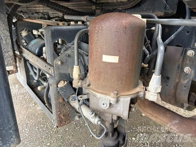 Isuzu FRR600 트럭 탑재 고소작업대