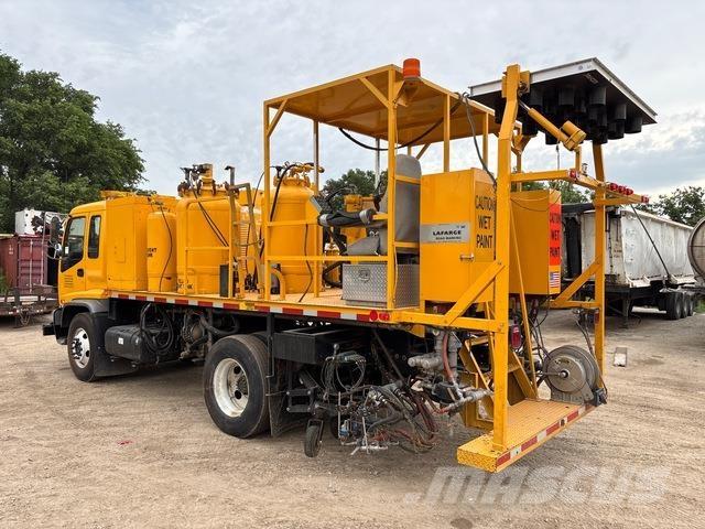 Isuzu FTR 시립/다목적 차량